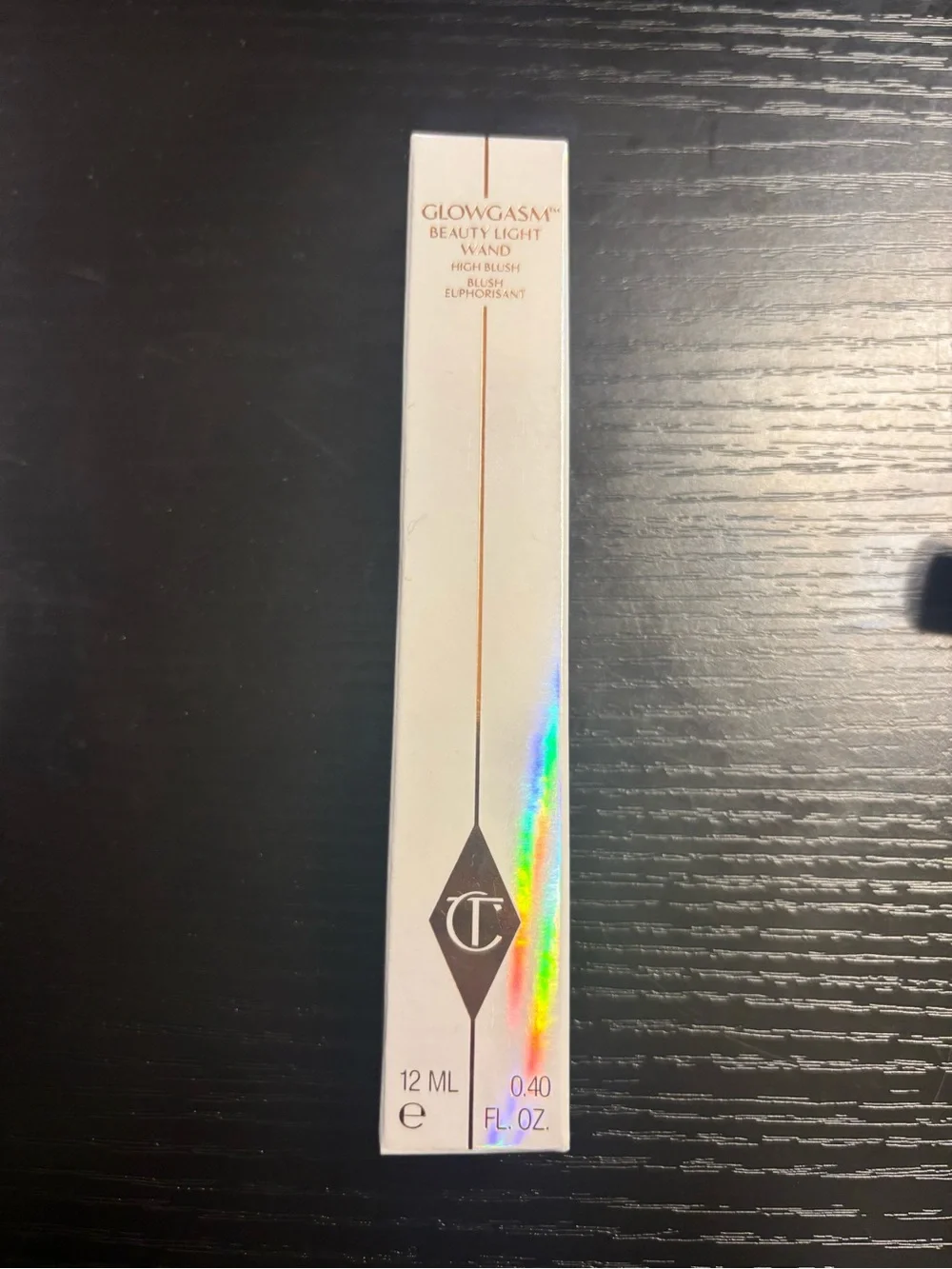 Charlotte Tilbury Glowgasm Beauty Light Wand - Peachy Rose Packaging